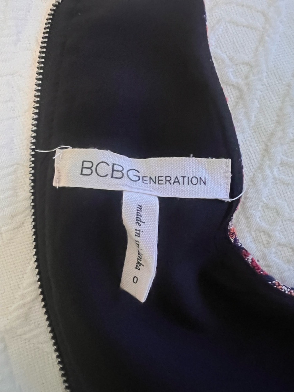 BCBGeneration Pattern Crop Top with Zipper Back - Picture 3 of 4